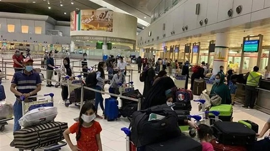 1190 عالقًا مصريًا يغادرون الكويت عبر 7 رحلات