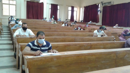 بالصور .... تغيب 111 طالب وطالبة في امتحانات جامعة الفيوم
