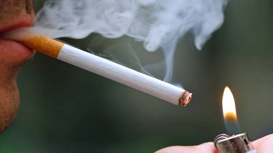 السجائر تزيد من حدة ومخاطر الإصابة بفيروس كورونا