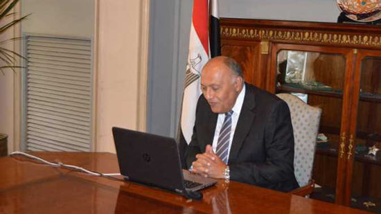 وزير خارجية الكويت لـ«شكري»: قرار وقف رحلات الطيران من مصر «محل مراجعة»