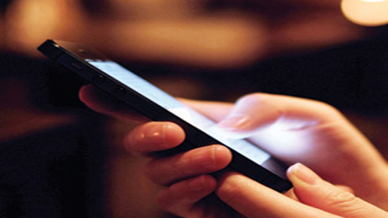 تطبيق إلكتروني يتيح لمستخدمي الهواتف الذكية الاشتراك في المعركة ضد كورونا
