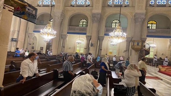  بالصور . أول قداس بالكنيسة المرقسية بالإسكندرية بعد فترة التوقف 