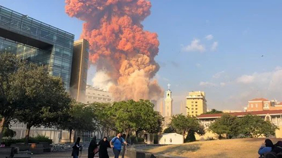 انفجاران متتاليان في بيروت يحدثان أضرار كبيرة إلى جانب الجرحى