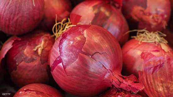 CDC تحذر: البصل الأحمر مرتبط بانتشار السالمونيلا فى الولايات المتحدة وكندا

