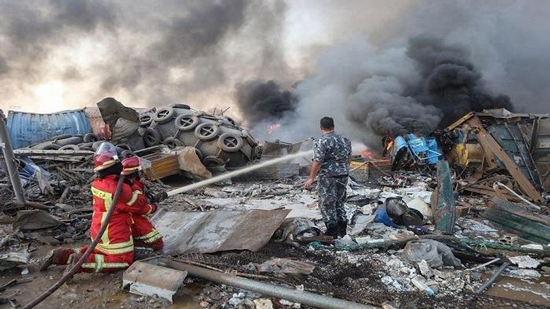  لوفيجارو : بيروت غرقت في فوضى عارمة بعد الانفجار المهول