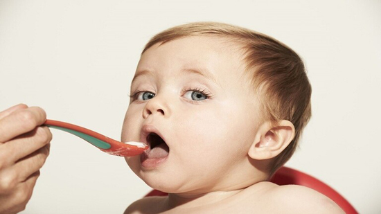 FDA: أغذية الأطفال تحتوى على كميات عالية من الزرنيخ والمعادن السامة
