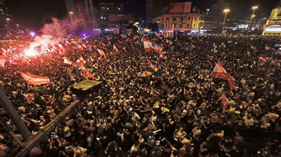 عودة الهدوء لبعض مناطق التظاهرات في بيروت