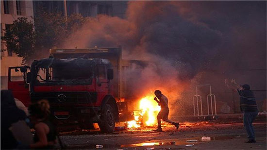 اندلاع بعض الحرائق في وسط لبنان تزامنا مع المظاهرات