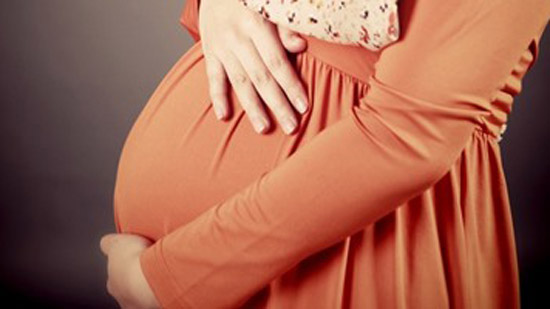 السمنة أثناء الحمل تؤثر سلبًا على الطفل.. 5 نصائح لتجنب زيادة وزن الأم
