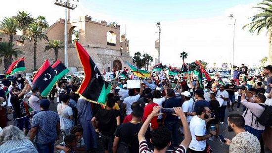 المتظاهرين في طرابلس