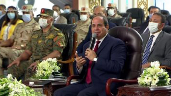 الرئيس عبد الفتاح السيسى خلال افتتاحات اليوم