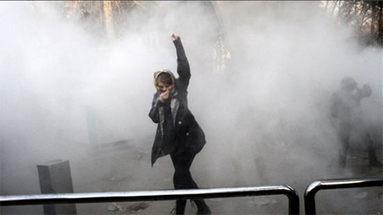 العفو الدولية تنشر انتهاكات مروعة لحقوق الإنسان بإيران.. تعذيب واعتقال وإعدام وجلد لآلاف الإيرانيين