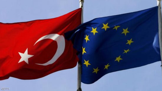  استفحال التوتر بين تركيا والاتحاد الأوروبي لمواصلة أنقرة أنشطتها غير القانونية 
