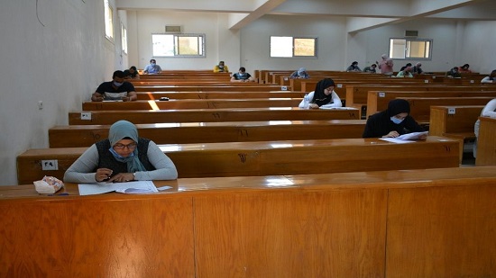 استمرار امتحانات التعليم المدمج لـ 6687 طالب بجامعة القاهرة
