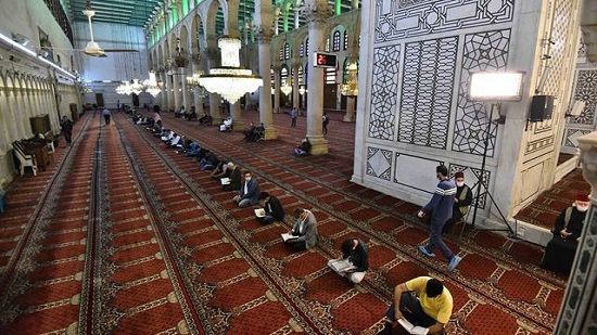  الحكومة توافق على عقد صلوات الجنازة بساحات المساجد والأوقاف تنشر الضوابط
