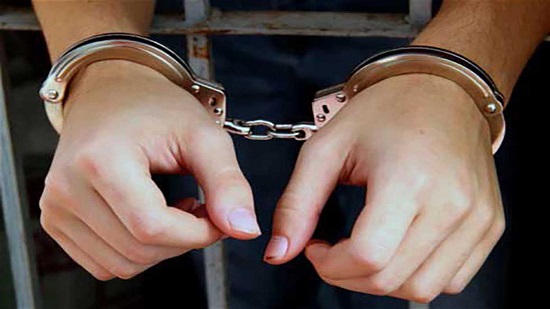 ضبط طالب ثانوي متهم باغتصاب زميلته وإنجاب طفل بعد إيجابية تحليل DNA