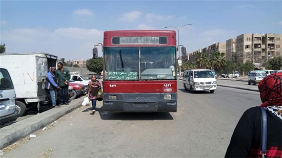 محافظ القاهرة يقرر إعفاء كبار السن من تكلفة ركوب وسائل النقل العام
