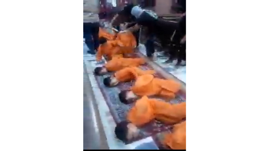  استياء بين أسر شهداء ليبيا لاستخدام أطفال في مشاهد ذبح لتجسيد حادث ابناءهم