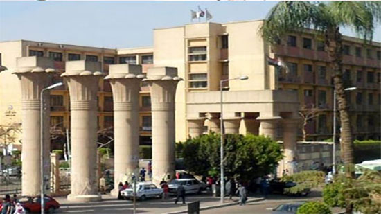 قرار بمنع الدخول لجامعة عين شمس بدون ارتداء الكمامة