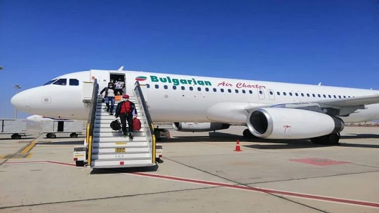 على متنها 118 راكبا .. وصول أول رحلة جوية لشركة بلغارية إلى مطار الغردقة