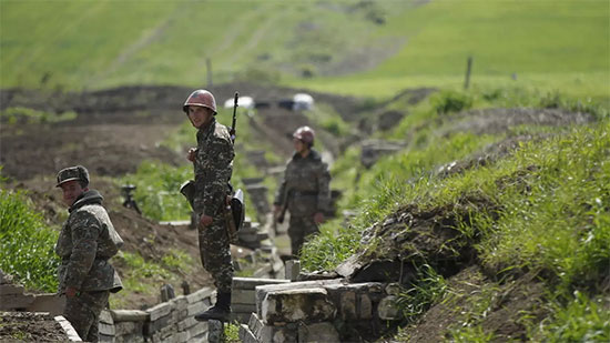  بسبب دعم تركيا .. جيش أذربيجان يتفوق على أرمينيا جويا 
