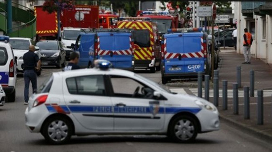 اعتقال شخص كان يخطط لتنفيذ هجوم على كنيسة قرب باريس