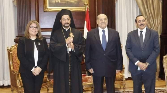  الأنبا باخوم يقدم تهنئة الكنيسة الكاثوليكية للمستشار عبد الرازق رئيس مجلس الشيوخ