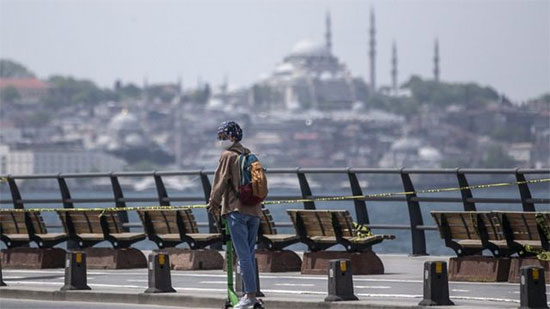 رئيس بلدية اسطنبول يطالب بغلق المدينة أسبوعين جراء تفشي كورونا.. والحكومة التركية ترفض