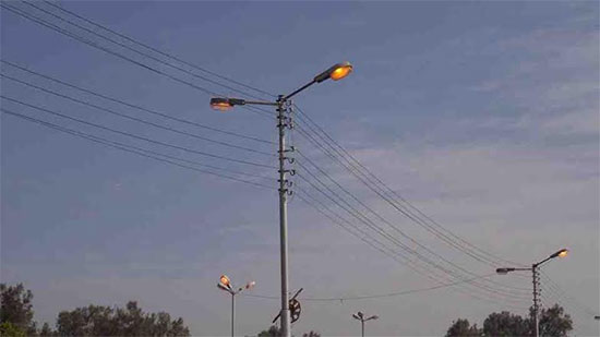 محافظ كفر الشيخ يحذر المواطنين: ابتعدوا عن أعمدة الكهرباء