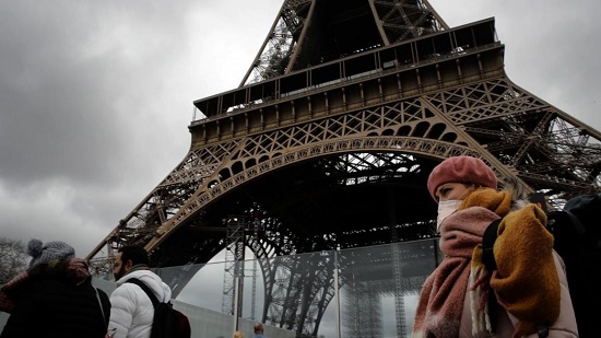  فرنسا تقترب من رفع قيود التنقل بعد انحسار الجائحة 
