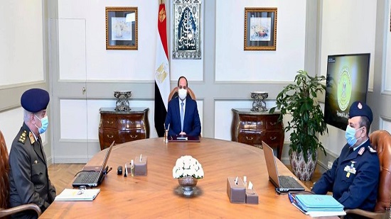 الرئيس يطلع علي جاهزية القوات المسلحة والقوات الجوية لحماية أمن مصر القومي
