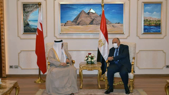 سامح شكري يؤكد لنظيره البحريني دعم مصر لأمن واستقرار الخليج
