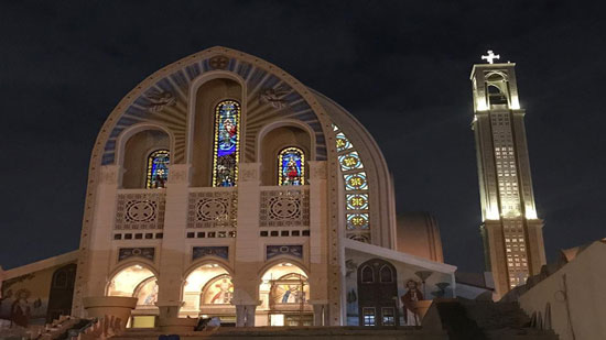 الكنيسة تقرر وقف القداسات والخدمات بالقاهرة والإسكندرية بسبب كورونا 