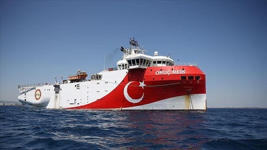 وسائل إعلام إيطالية: قوات حفتر تحتجز سفينة تركية وتحليق طيران حربي تركي فوق سرت والجفرة
