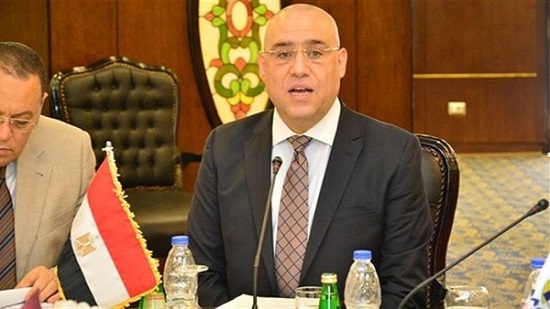 وزير الإسكان ومحافظ القاهرة يستعرضان مخطط تطوير منطقة منشأة ناصر