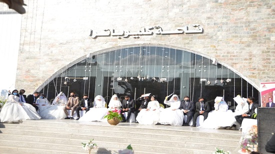 حفل زفاف جماعي لـ 15 عريسا وعروسة بمطروح 

