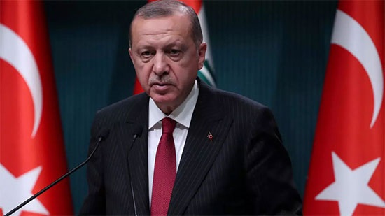  الفايننشال تايمز : العقوبات الأمريكية على تركيا تثير مخاوف المستثمرين الأجانب
