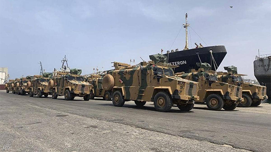 عربات عسكرية تركية في طريقها إلى ليبيا.