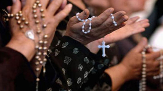 لوفيجارو : الوجود المسيحي يقل في الشرق بسبب تهديدات الإسلاميين