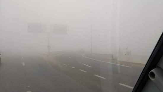 غلق طريق مصر اسكندرية الصحراوى ومحور 26 يوليو و3 طرق أخرى بسبب الشبورة