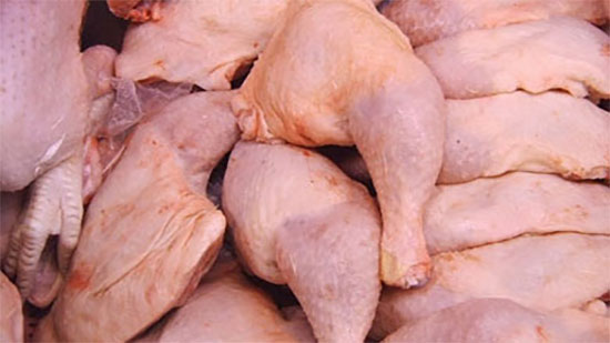 مركز السيطرة على الأمراض: لا تغسل الدجاج قبل طهيه حتى لا تنتشر الجراثيم