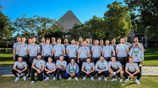«تنشيط السياحة» تمنح فرق بطولة كأس العالم لكرة اليد هدايا تذكارية