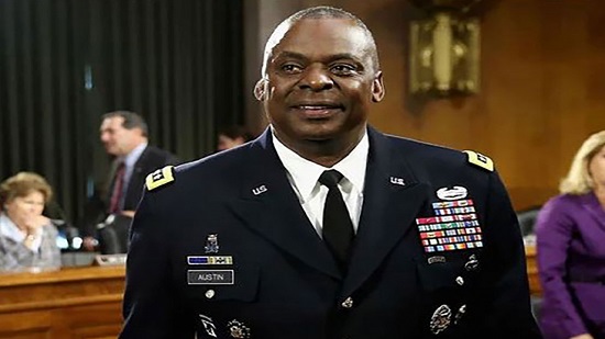  أول وزير دفاع أمريكي من أصل أفريقي