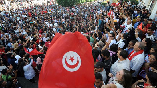 
مظاهرات حاشدة في تونس.. والحكومة تدعوا للهدوء