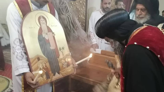 عشية تذكار نياحة الأنبا أنطونيوس أبو الرهبان بكنيسته بدير الميمون