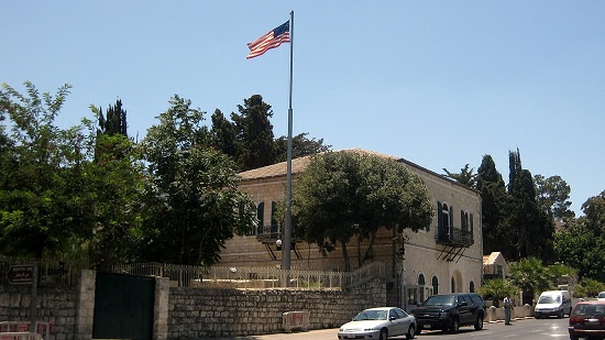  مجلس الشيوخ يوافق على إبقاء السفارة الأمريكية في القدس
