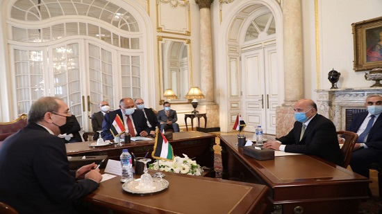 مصر والأردن والعراق يؤكدون أهمية التوصل لحلول سياسية للصراعات في المنطقة