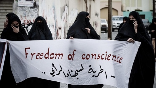   نشطاء الثورة البحرينية لازالوا داخل السجون وممنوعين من السفر