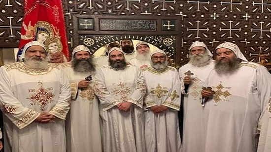بيد 5 أساقفة ... ترقية مرشحي الأسقفية لرتبة القمصية بدير المحرق 
