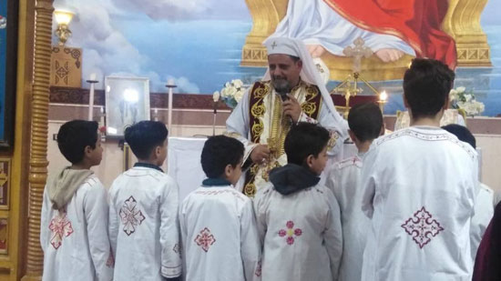 الأنبا بشارة جودة يترأس القداس الإلهي بمناسبة صوم يونان بكاتدرائية أبو قرقاص 
